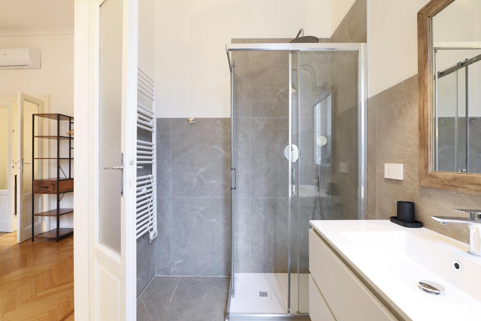 Adelaide Elegant Apartments Milan Exterior photo